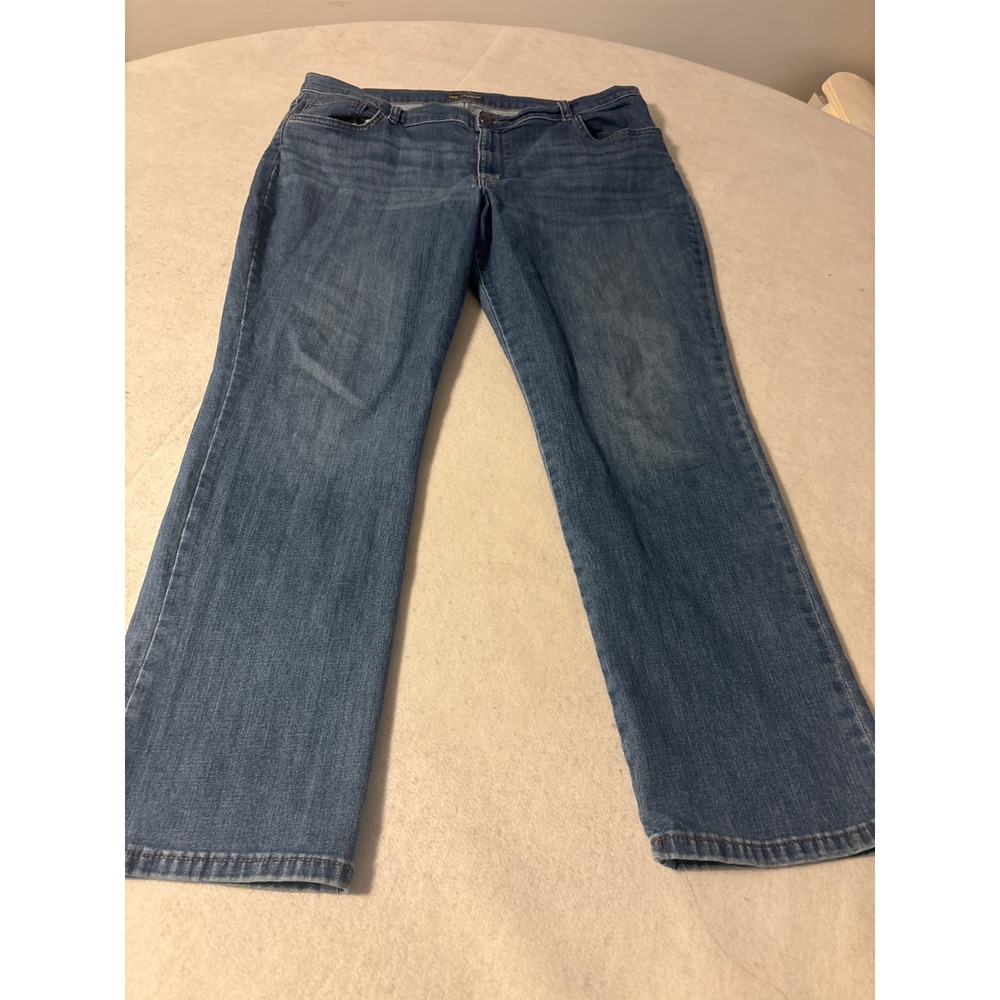 Lee‎ Straight Leg Jeans Womens 18 Medium Wash Blue Denim Mid Rise Classic 38x28